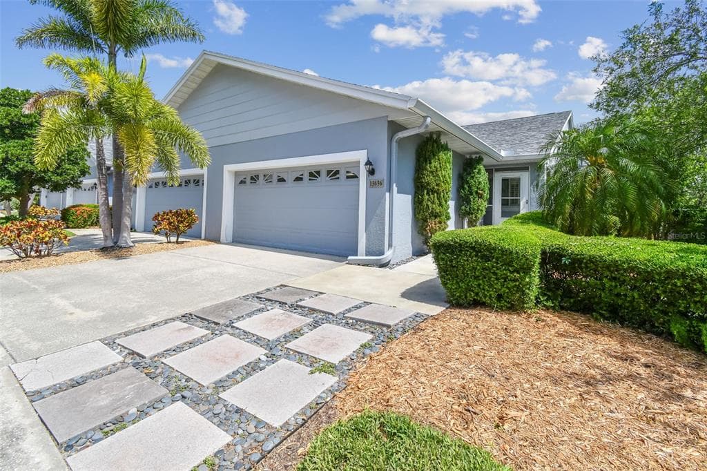 13636 LAKE POINT DRIVE S CLEARWATER, FL 33762