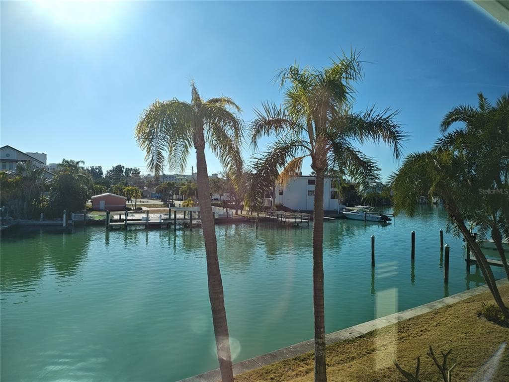 12000 CAPRI CIRCLE S UNIT 16 TREASURE ISLAND, FL 33706