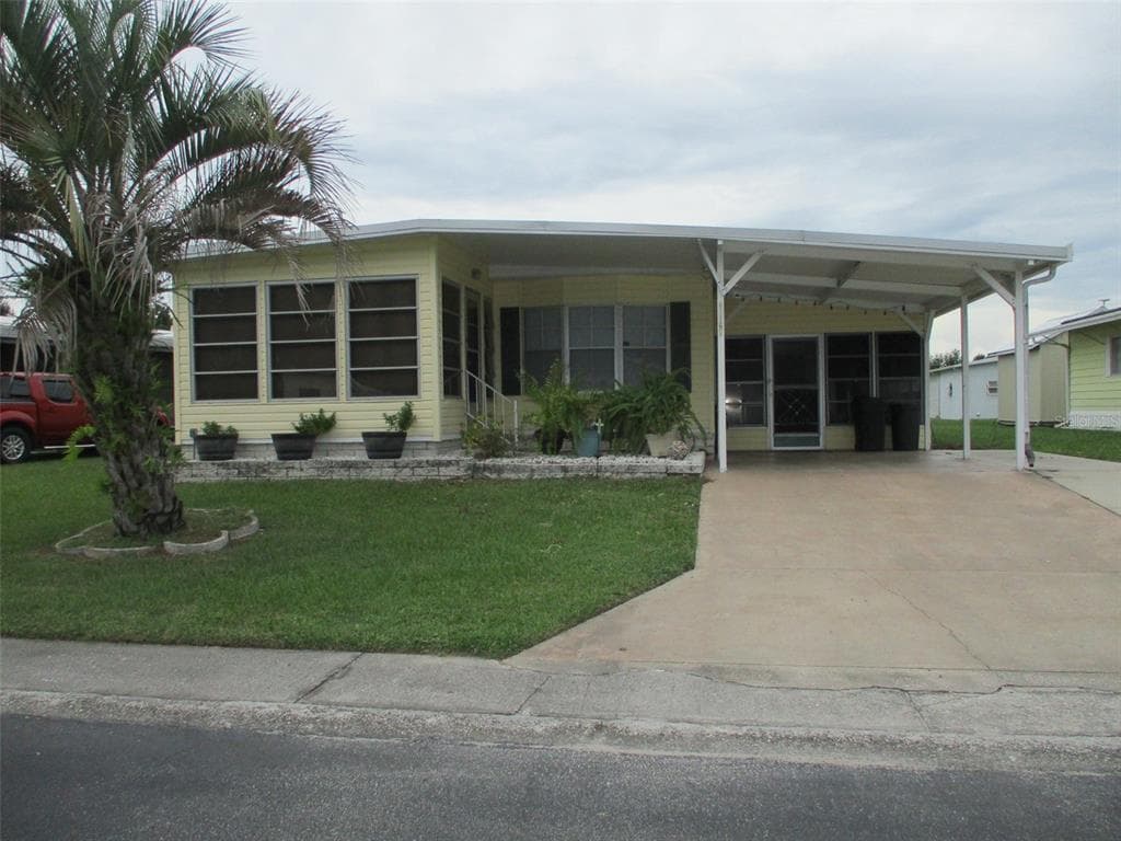 38529 MONET DRIVE ZEPHYRHILLS, FL 33540