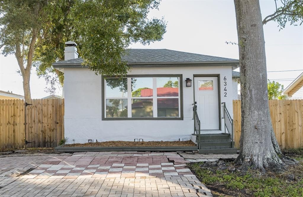 6342 66TH LANE N PINELLAS PARK, FL 33781