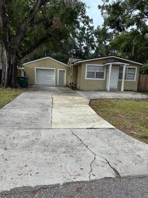 3812 E LAKESHORE DRIVE TAMPA, FL 33604