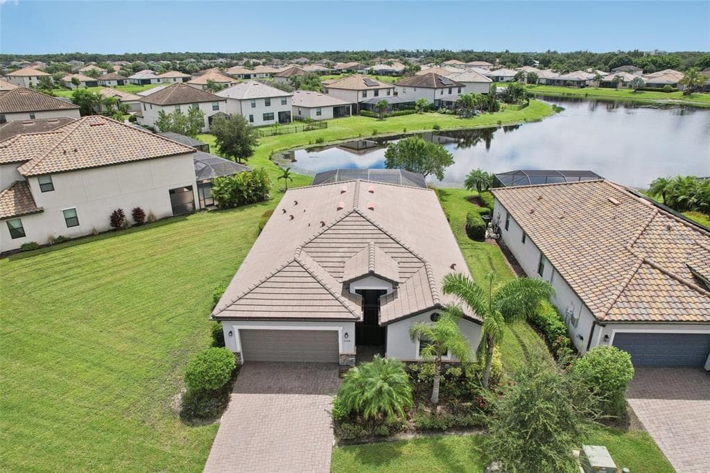 11324 SWEETGRASS DRIVE BRADENTON, FL 34212