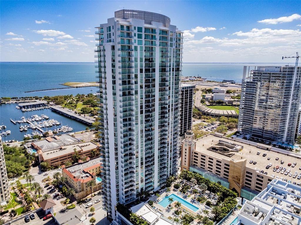 100 1ST AVENUE N UNIT 2304a ST PETERSBURG, FL 33701