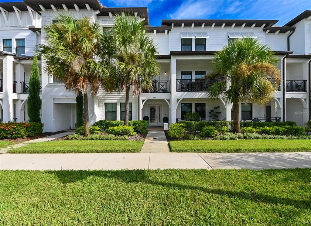 4941 W PRICE AVENUE UNIT 6 TAMPA, FL 33611