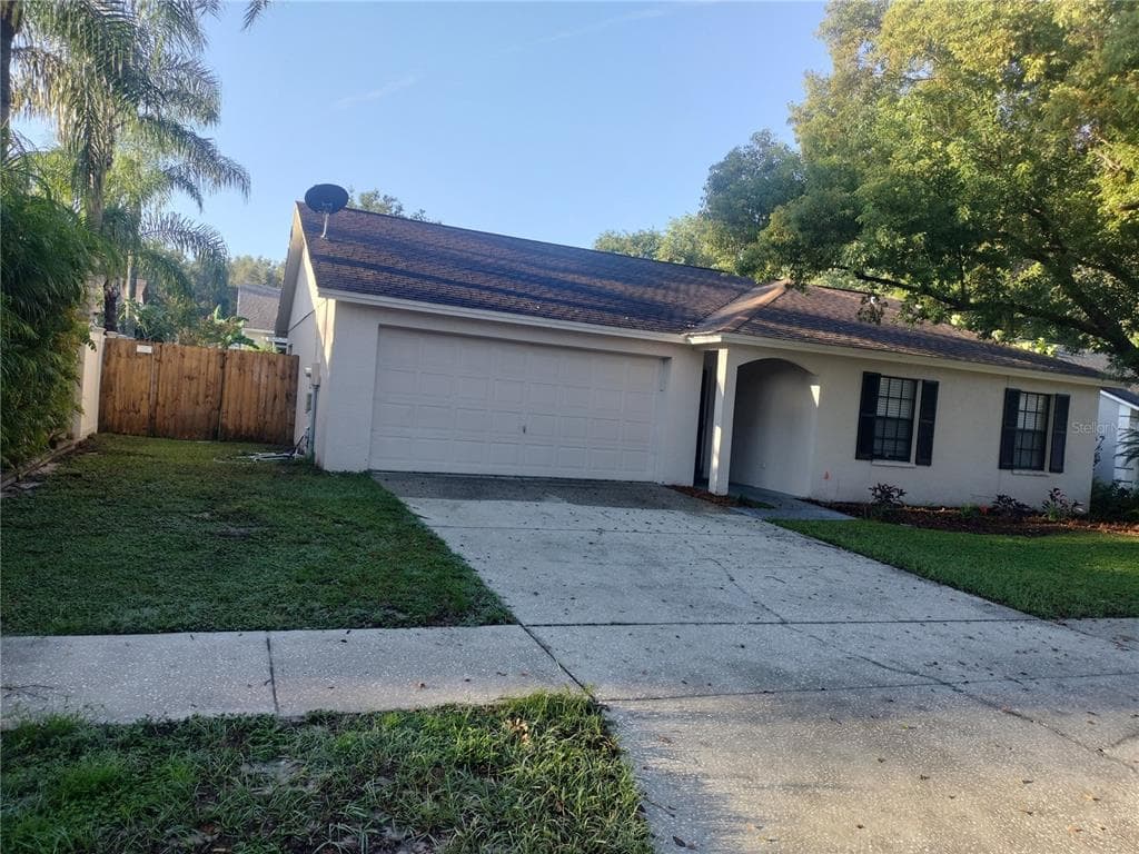 725 CHILT DRIVE BRANDON, FL 33510