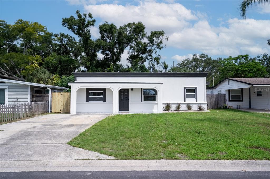 7211 51ST AVENUE N ST PETERSBURG, FL 33709