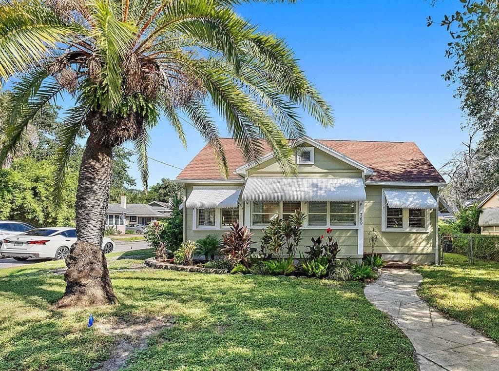 769 KIRKWOOD TERRACE N ST PETERSBURG, FL 33701