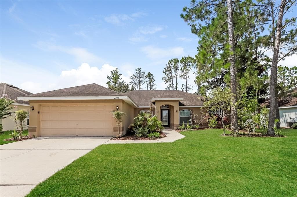 2228 SWEET BAY DRIVE LAKELAND, FL 33811