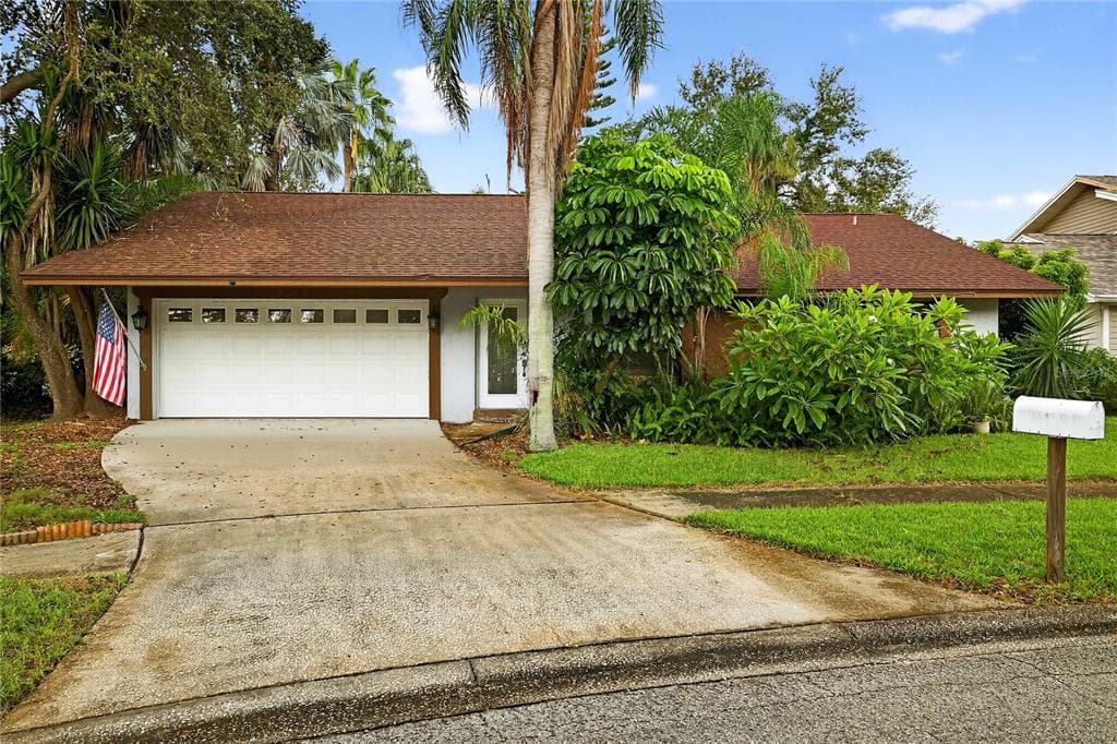 9131 136TH WAY SEMINOLE, FL 33776