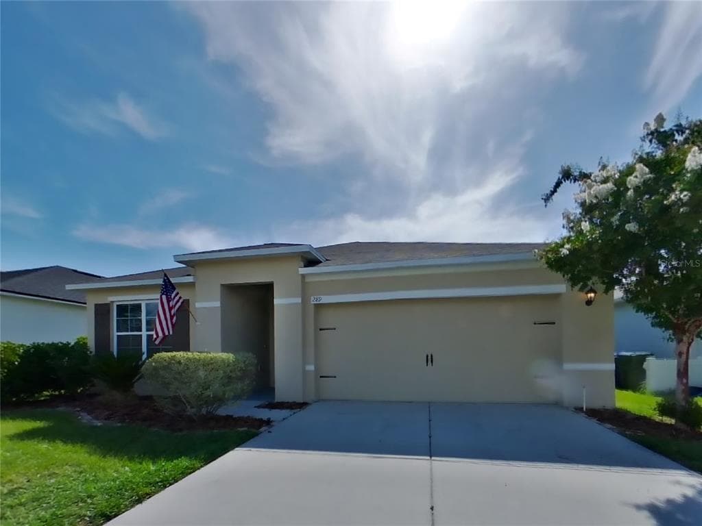 289 ST GEORGES CIRCLE EAGLE LAKE, FL 33839