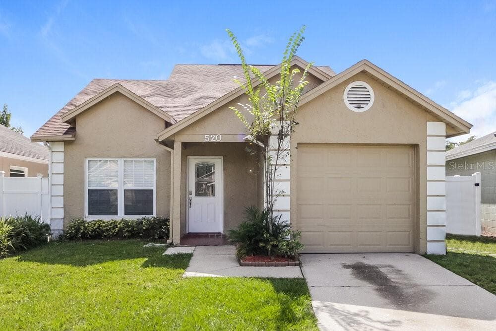 520 MADRIGAL COURT ORLANDO, FL 32825