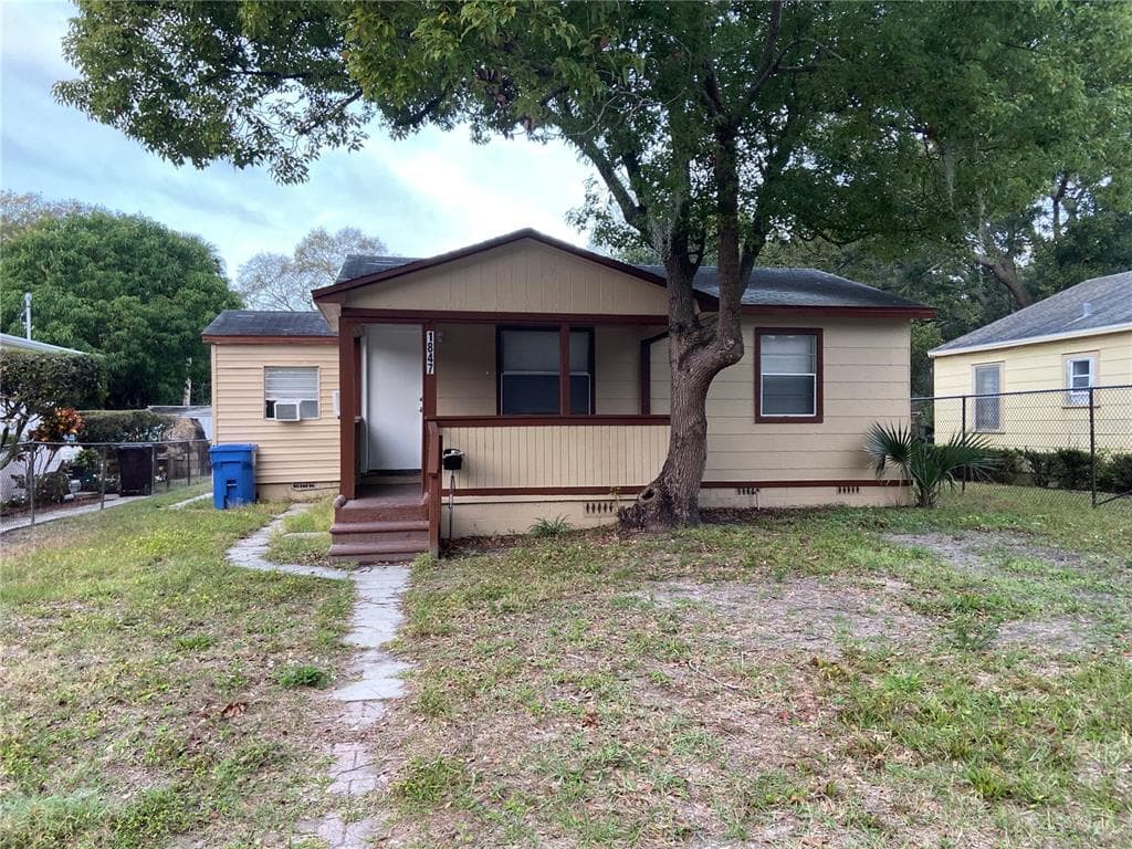 1847 AUBURN STREET S ST PETERSBURG, FL 33712