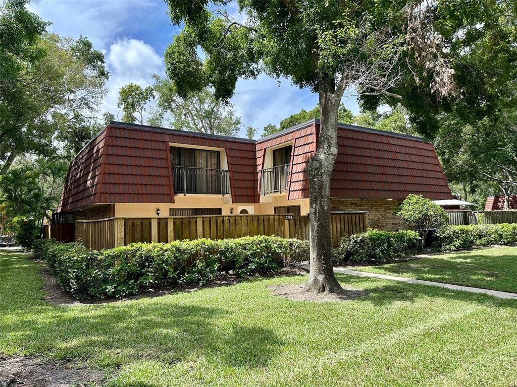 2769 5TH COURT PALM HARBOR, FL 34684