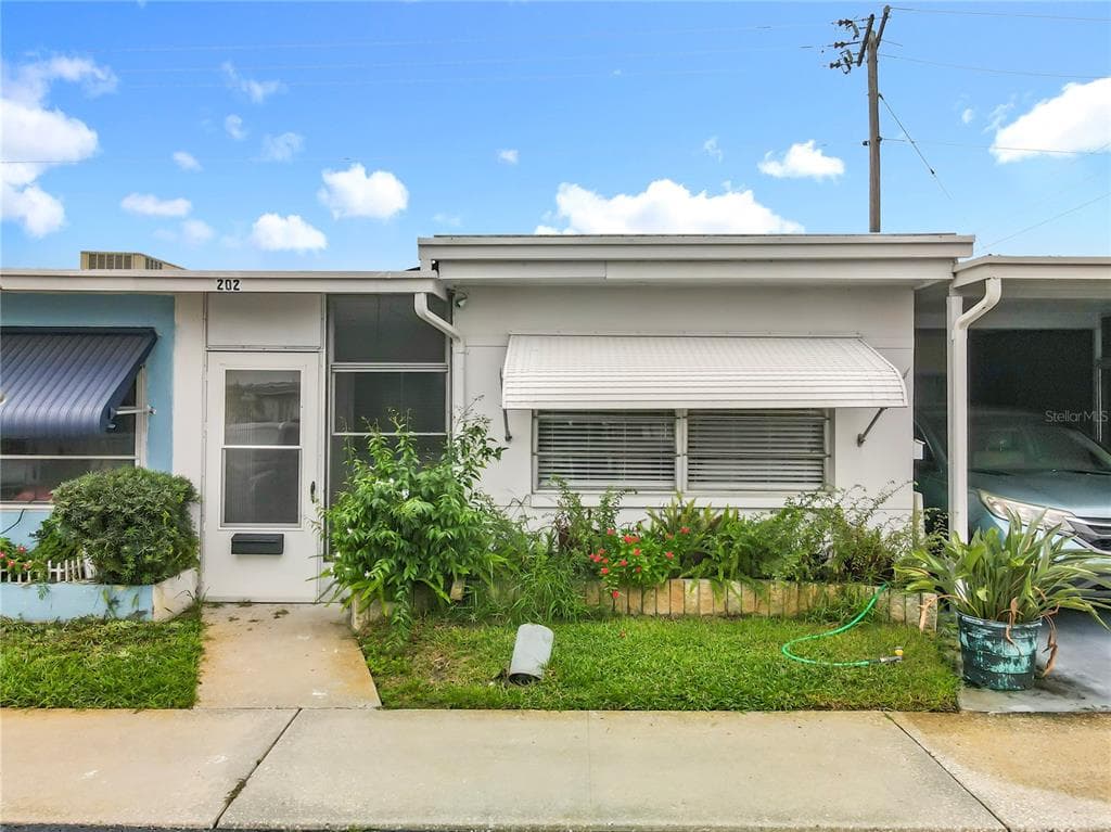 250 ROSERY ROAD NW UNIT 202 LARGO, FL 33770