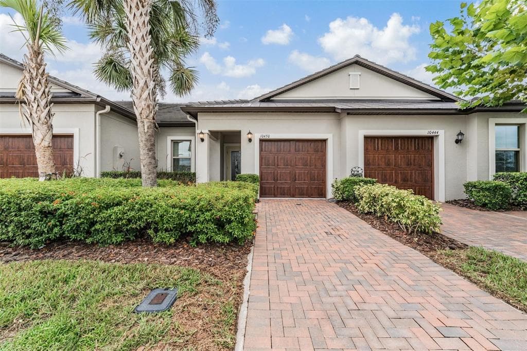 10450 WELDON CORK WAY SAN ANTONIO, FL 33576