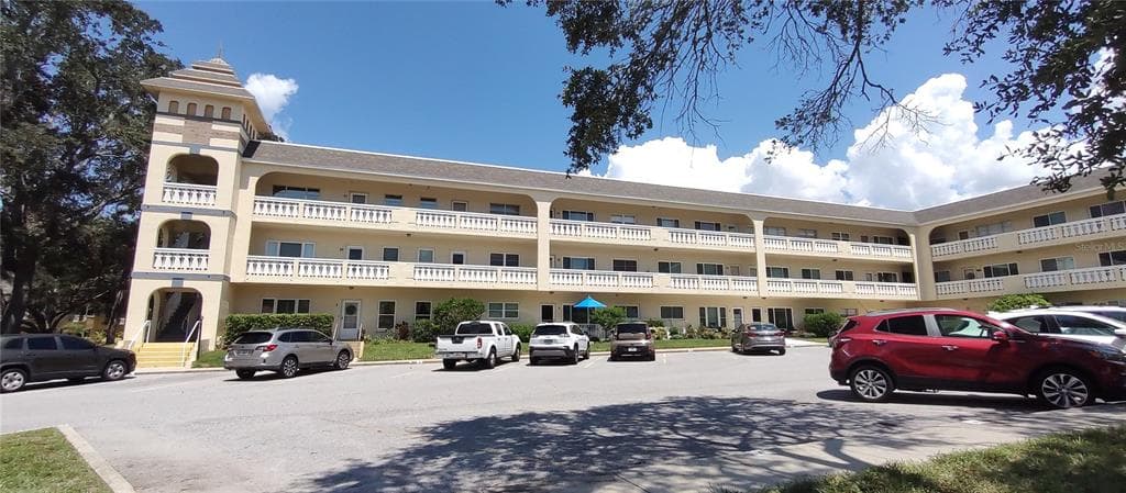 2256 SPANISH DRIVE UNIT 10 CLEARWATER, FL 33763