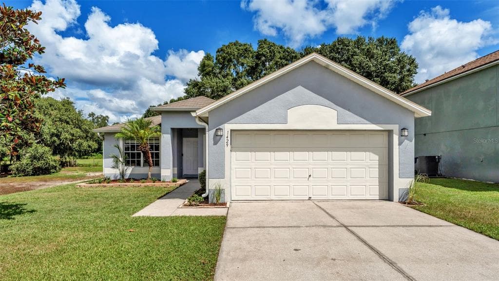 1429 COUNTRY CHASE DRIVE LAKELAND, FL 33810