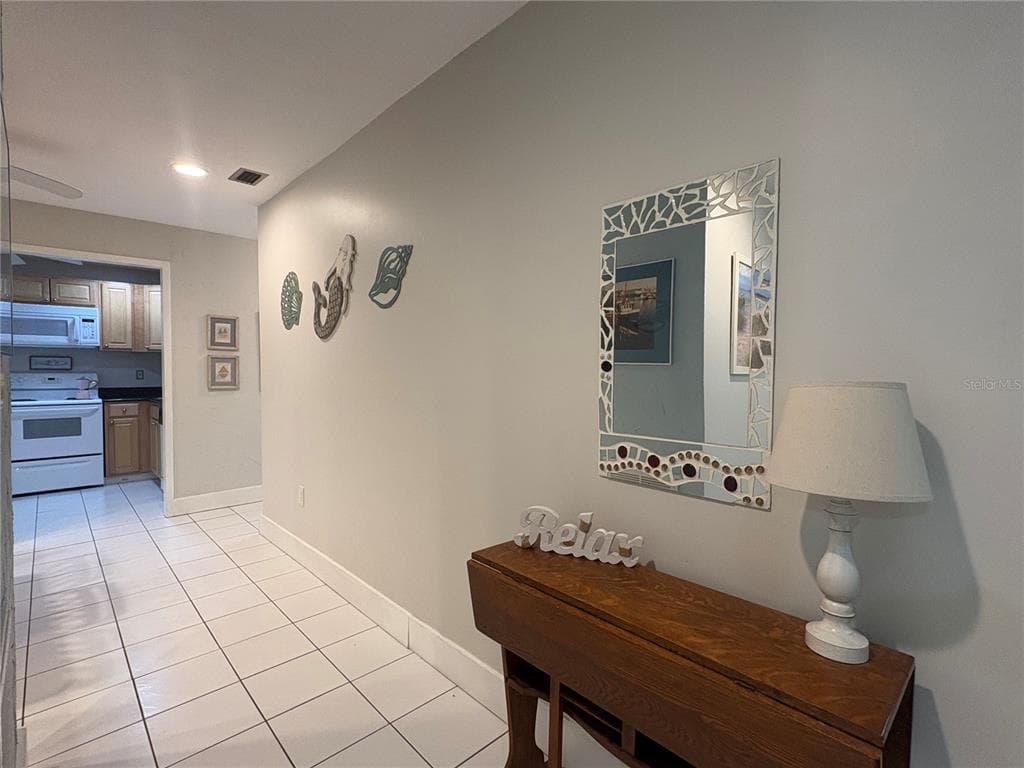 2700 BAYSHORE BOULEVARD UNIT 1107 DUNEDIN, FL 34698