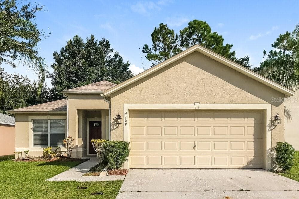 4709 FISKE CIRCLE ORLANDO, FL 32826
