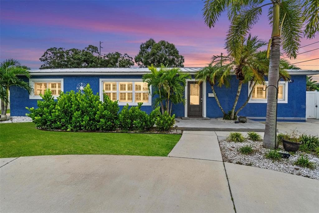 5880 39TH AVENUE N ST PETERSBURG, FL 33709