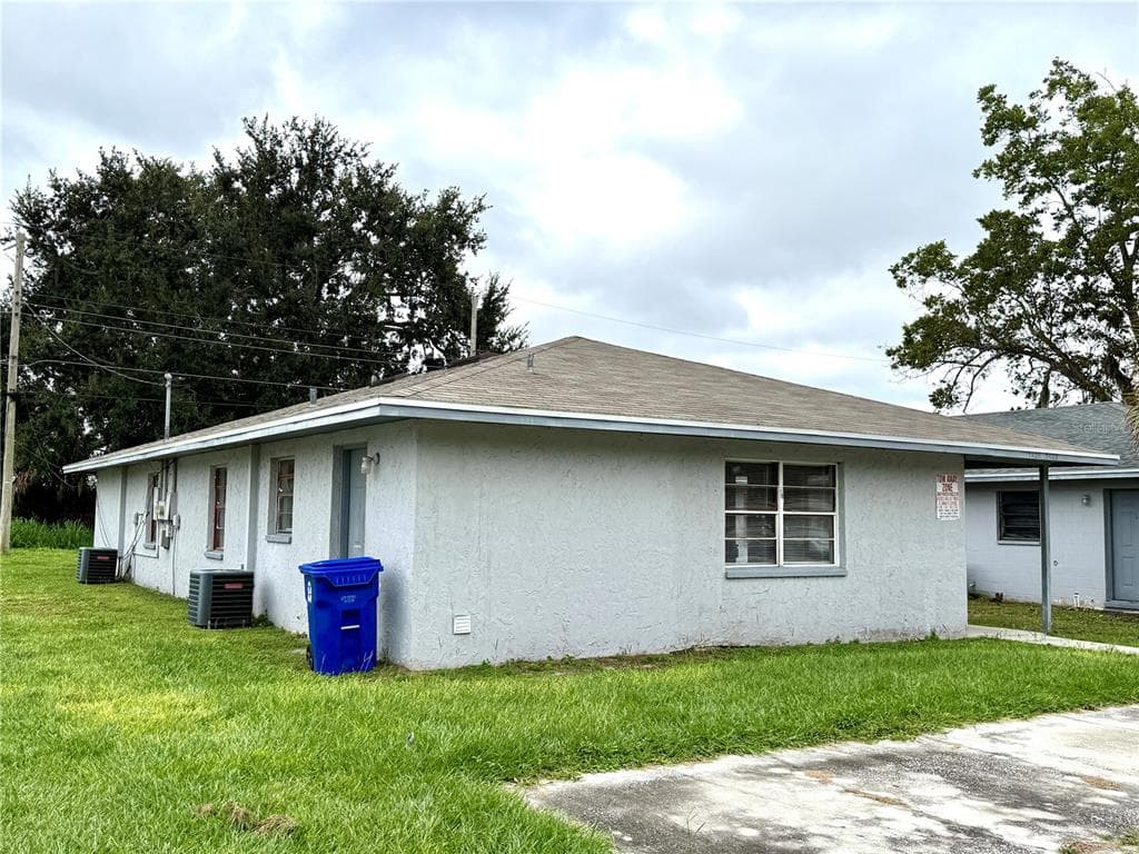 2456 CHESTNUT WOODS DRIVE LAKELAND, FL 33815