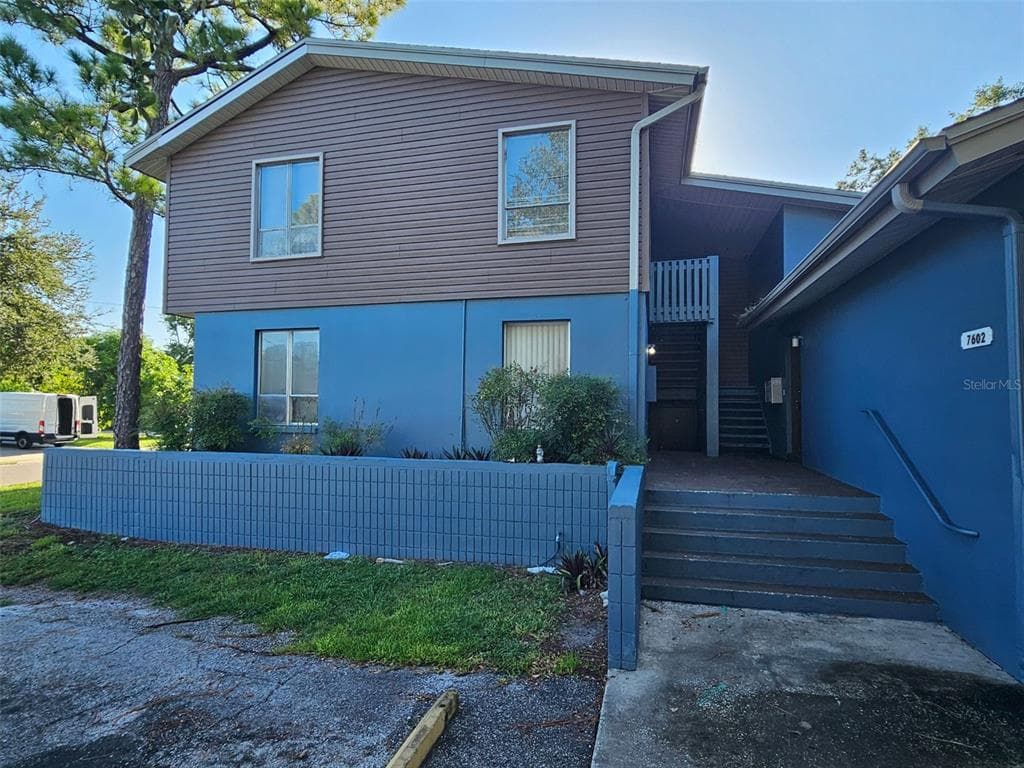 7602 W POWHATAN AVENUE UNIT 2 TAMPA, FL 33615