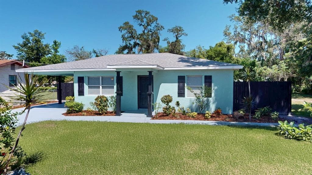 2006 E HANNA AVENUE TAMPA, FL 33610