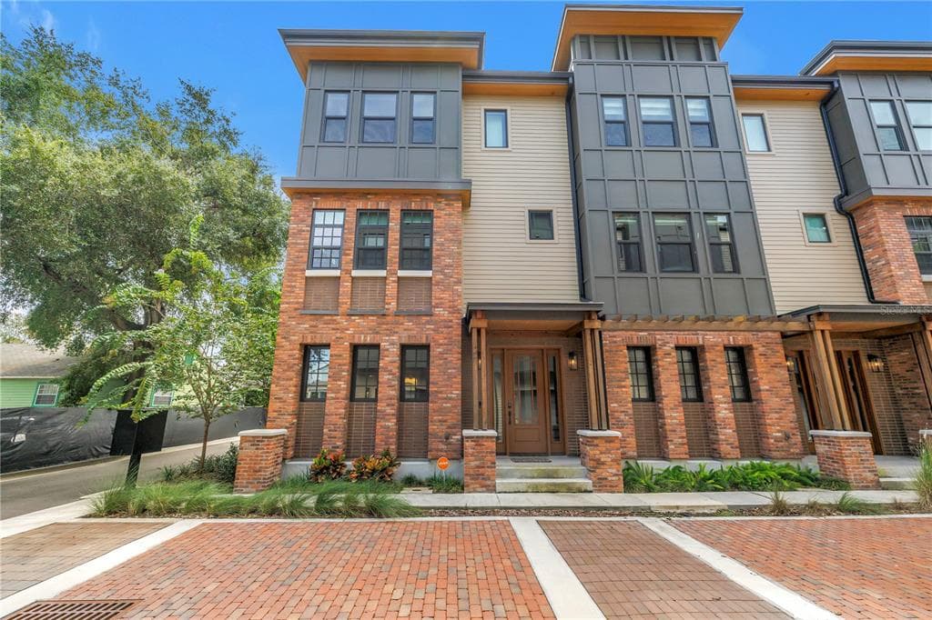 409 E OAK AVENUE UNIT 9