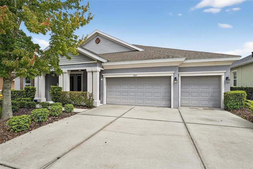 7223 BOWSPIRIT PLACE APOLLO BEACH, FL 33572