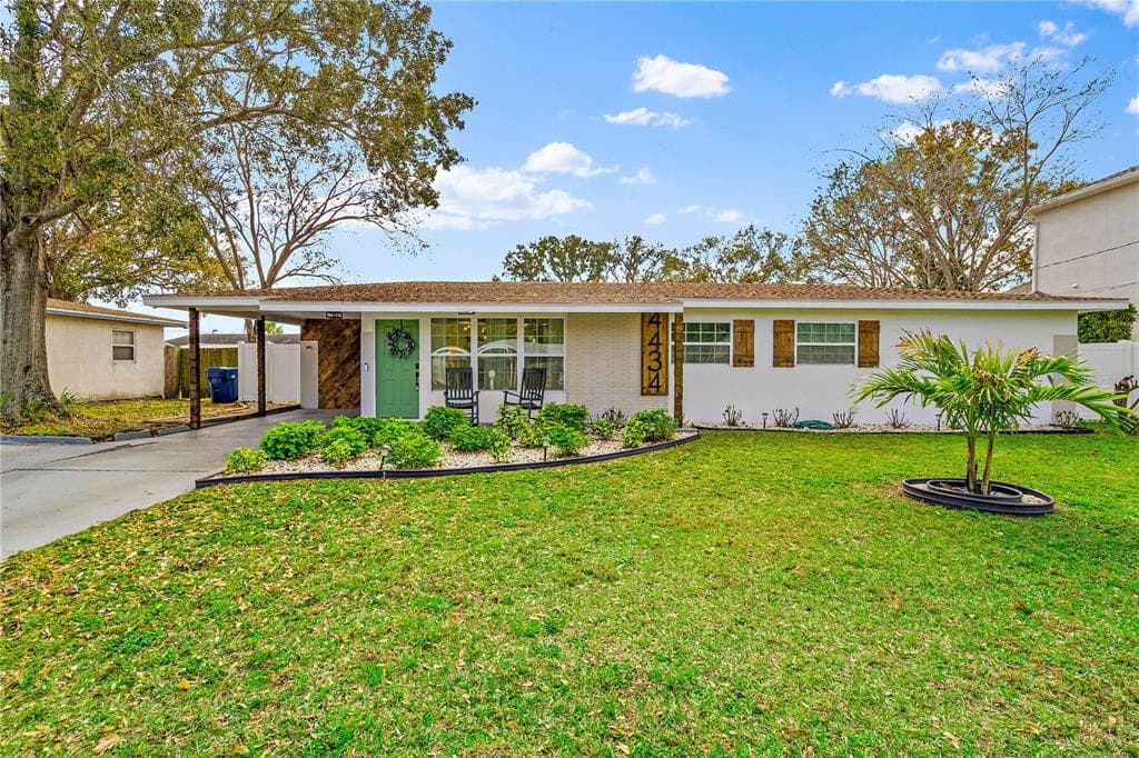 4434 W FAIRVIEW HEIGHTS