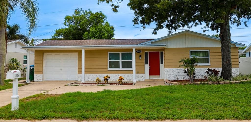 3349 SILVER HILL DRIVE HOLIDAY, FL 34691