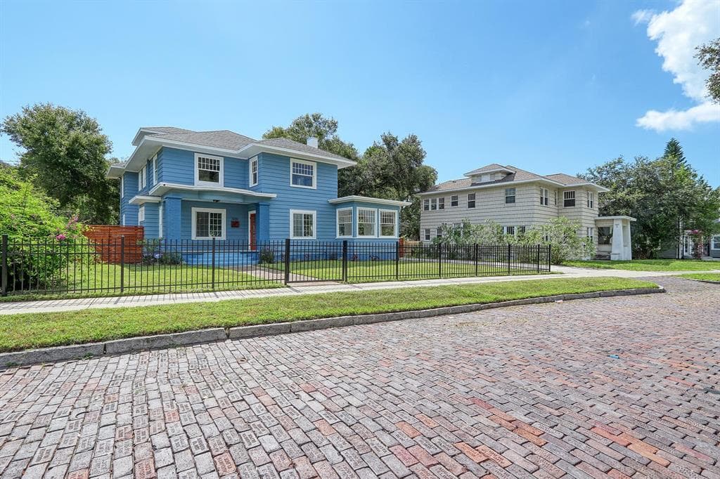 2230 TRELAIN DRIVE S ST PETERSBURG, FL 33712