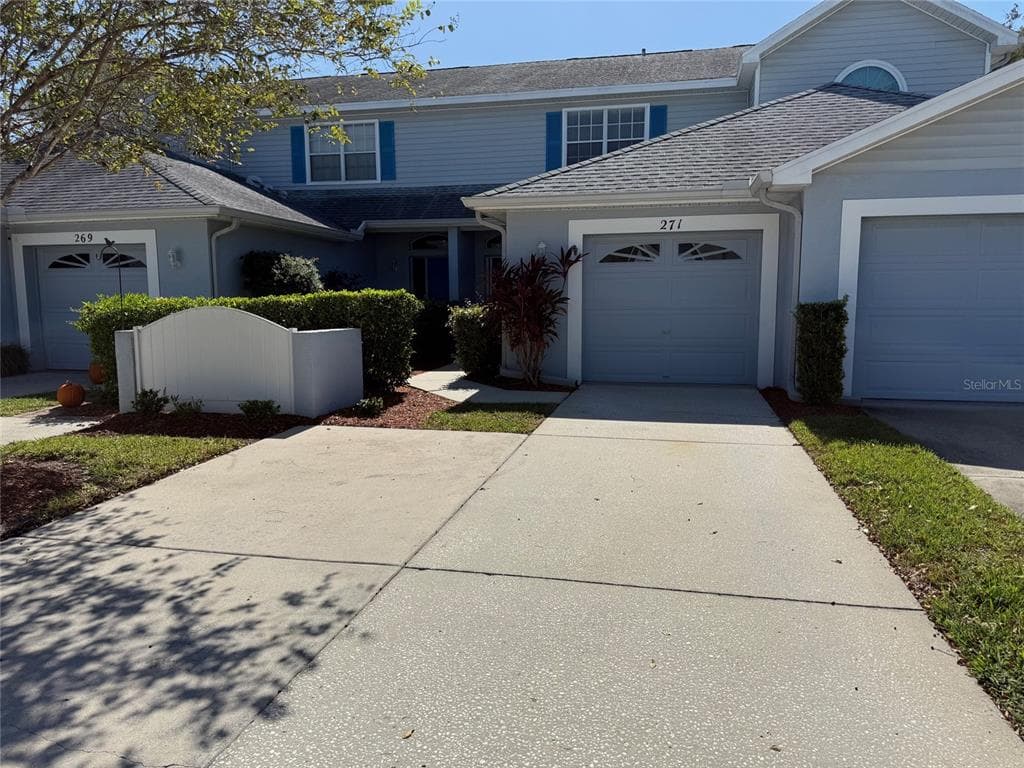 271 HEMINGWAY DRIVE OLDSMAR, FL 34677