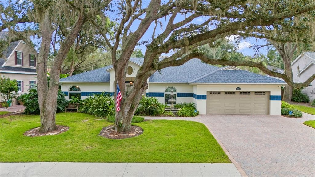 11403 W QUEENSWAY DRIVE TEMPLE TERRACE, FL 33617