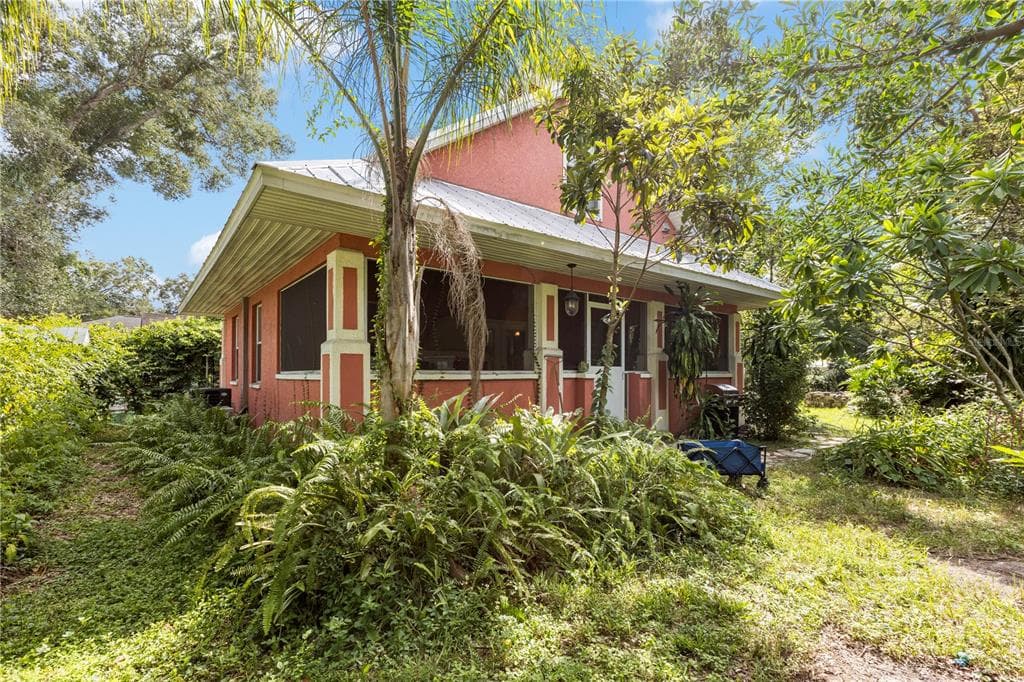 1220 E NORTH STREET TAMPA, FL 33604