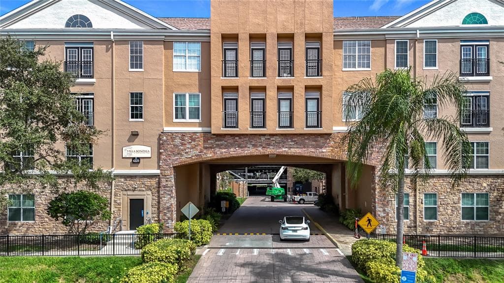 4221 W SPRUCE STREET UNIT 1319 TAMPA, FL 33607