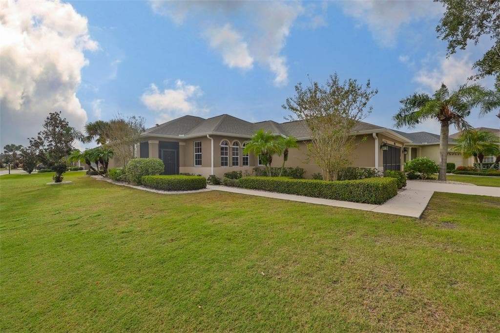 405 GRAND CHATEAUX WAY SUN CITY CENTER, FL 33573