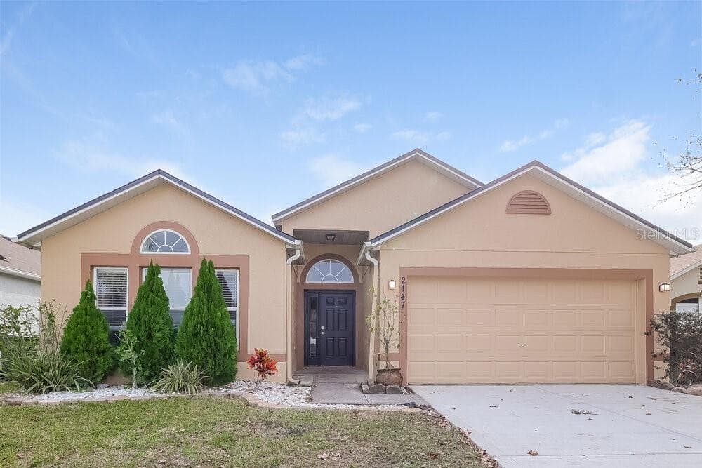 2147 MARISOL LOOP KISSIMMEE, FL 34743