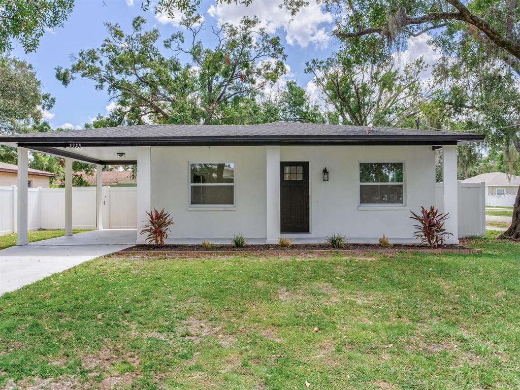 2724 W HENRY AVENUE TAMPA, FL 33614