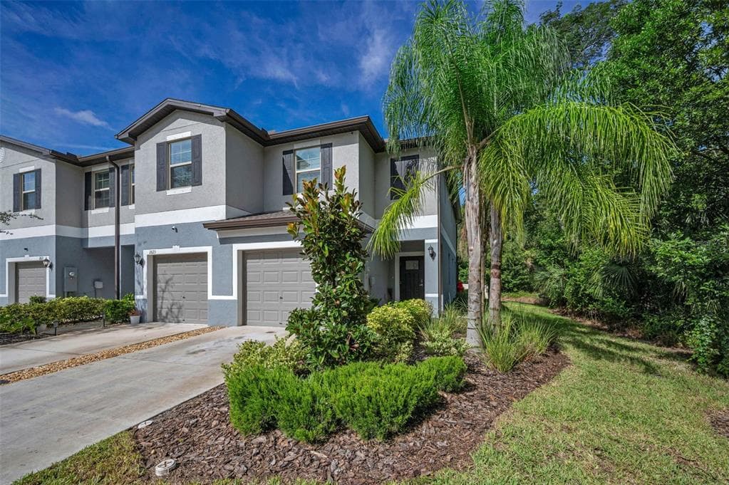 2627 CHARLAN COURT