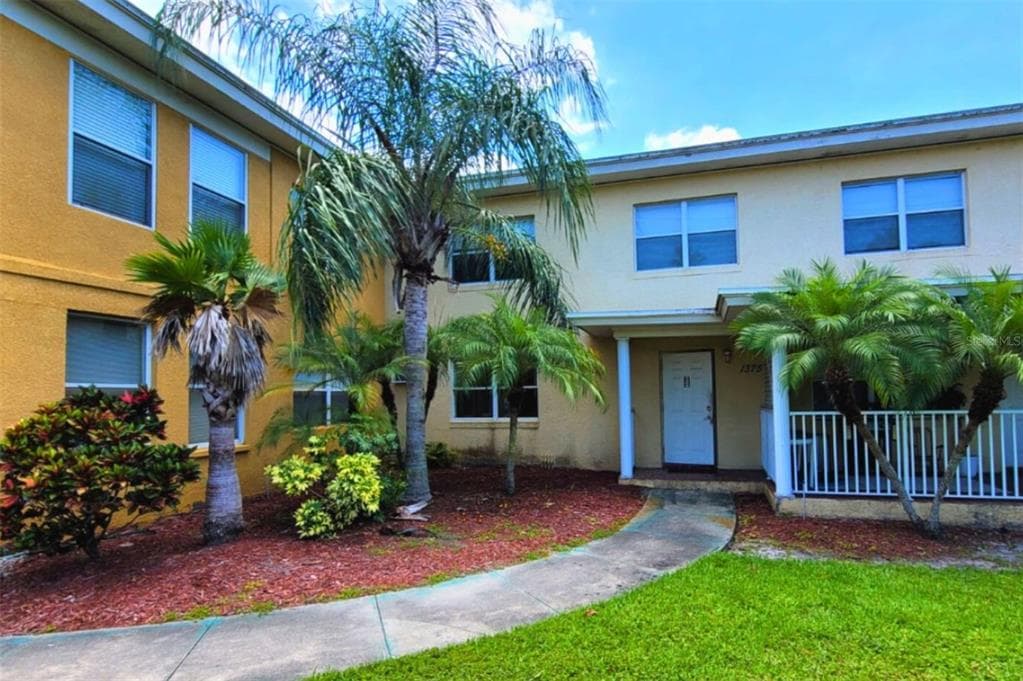 1375 DREW STREET UNIT 103 CLEARWATER, FL 33755