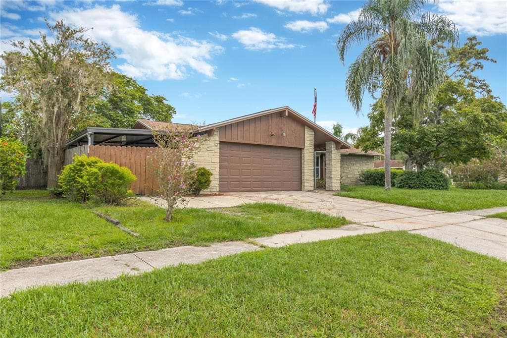 802 CENTERWOOD COURT BRANDON, FL 33511