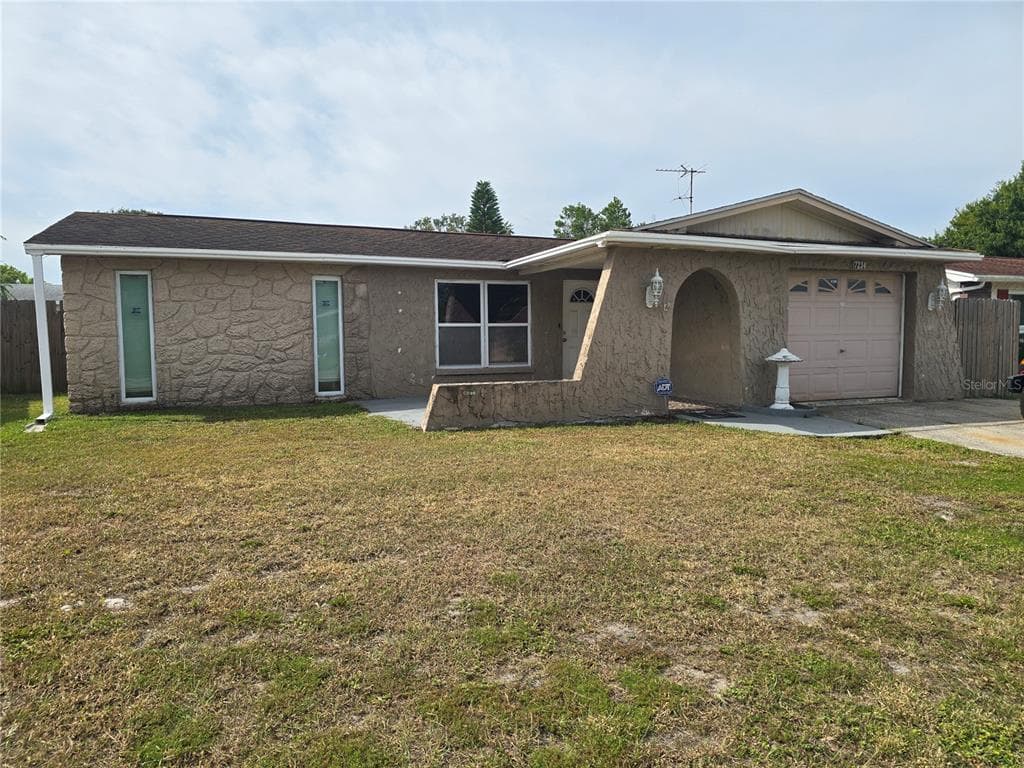 7234 HEATH DRIVE PORT RICHEY, FL 34668
