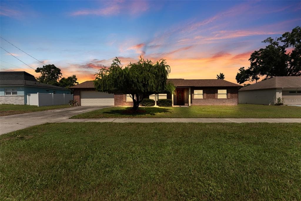 808 BAMA ROAD BRANDON, FL 33511