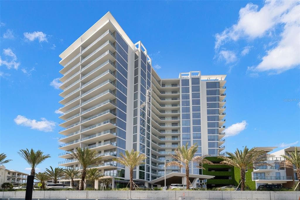5120 MARINA WAY UNIT 2207 TAMPA, FL 33611