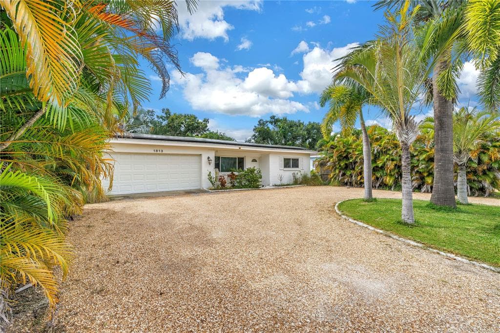 1813 59TH STREET S GULFPORT, FL 33707