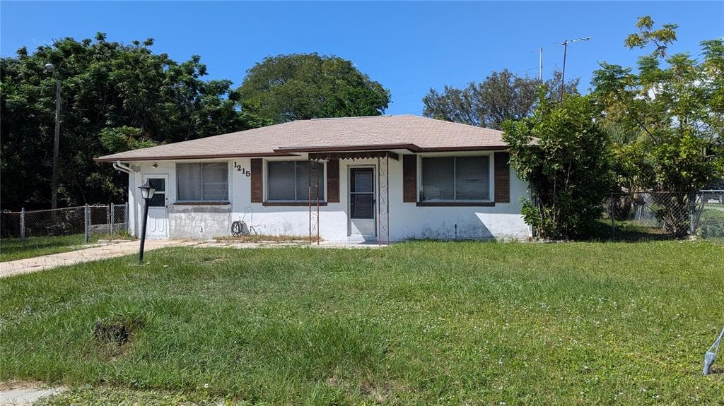 1215 NEW YORK AVENUE PALM HARBOR, FL 34683