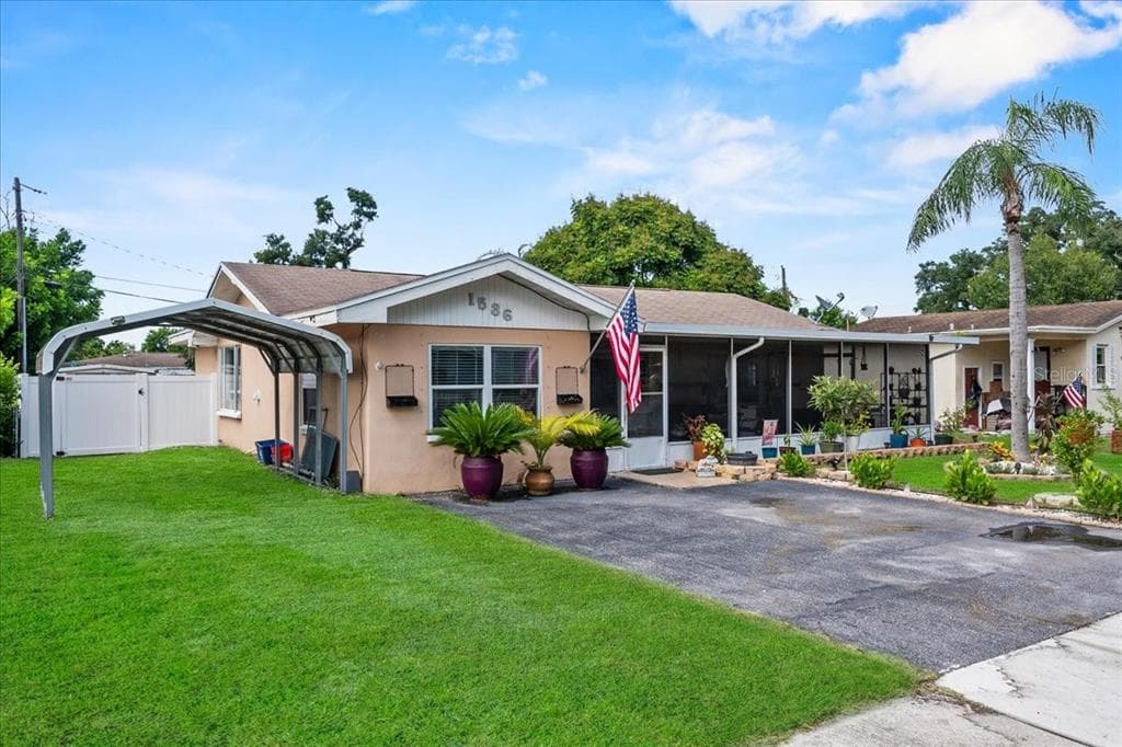 1536 LAKEVIEW ROAD CLEARWATER, FL 33756