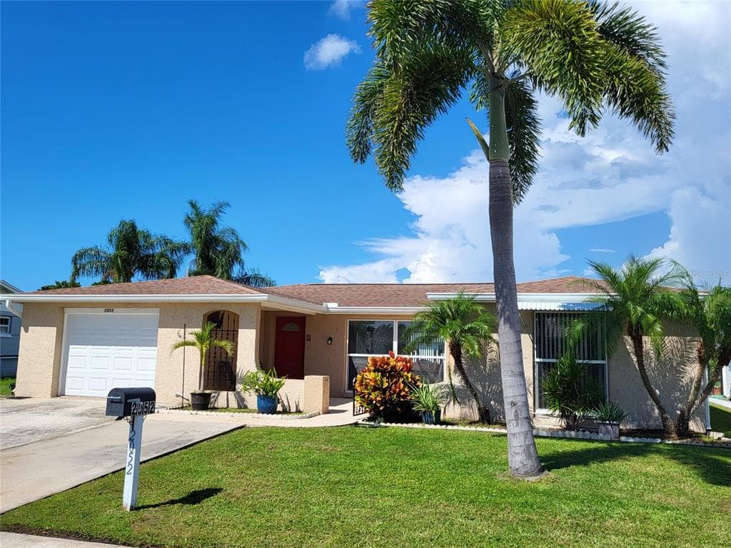 2052 NORFOLK DRIVE HOLIDAY, FL 34691