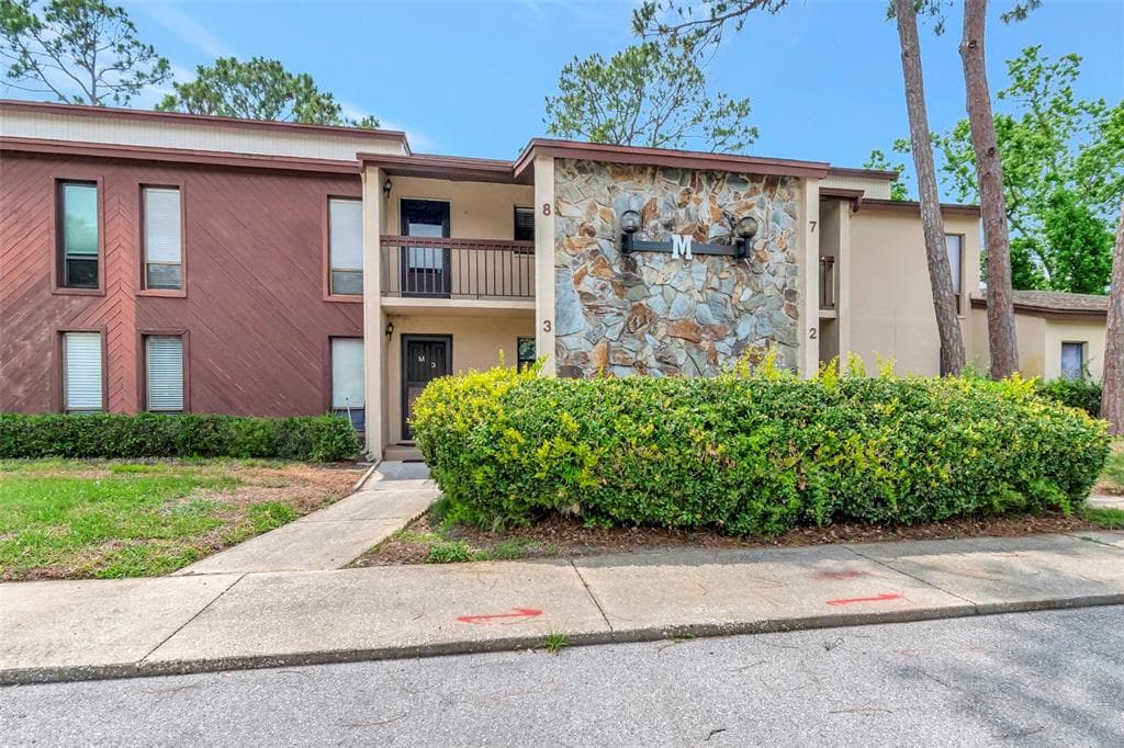 1200 TARPON WOODS BOULEVARD UNIT M8 PALM HARBOR, FL 34685